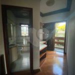 Casa à venda com 3 quartos, sendo 4 suítes,  no condomínio Estância Marambaia, Vinhedo - SP