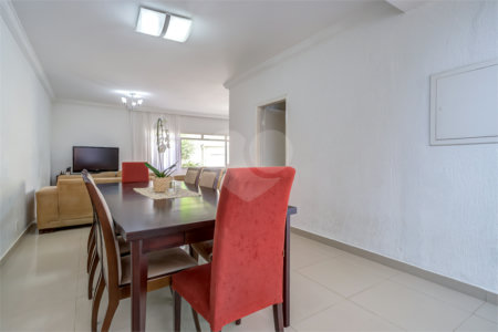 Casa de Vila à venda com 4 suítes em Granja Julieta, São Paulo, SP