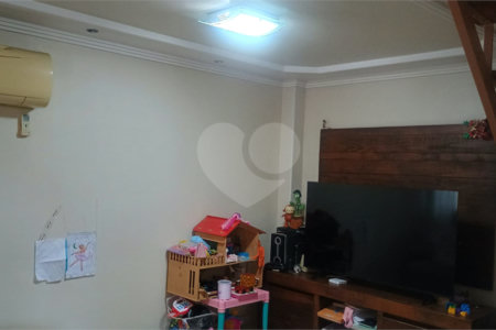Villagio à venda com 3 quartos em Senador Vasconcelos, Rio de Janeiro, RJ