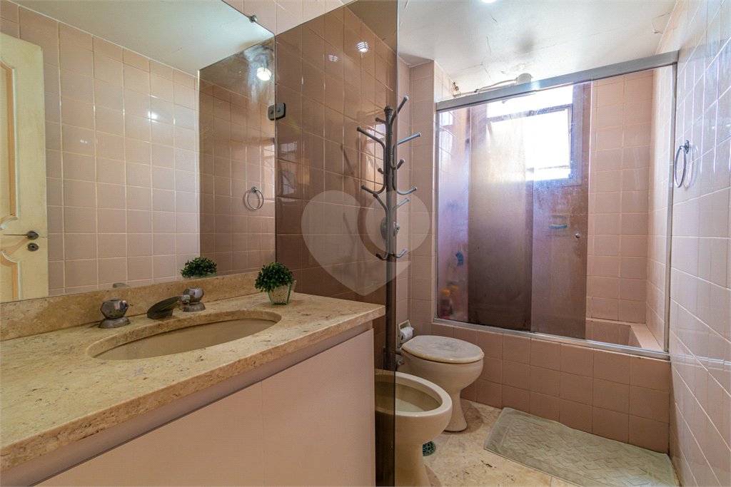 Apartamento à venda com 4 quartos, sendo 1 suíte,  em Brooklin, São Paulo, SP