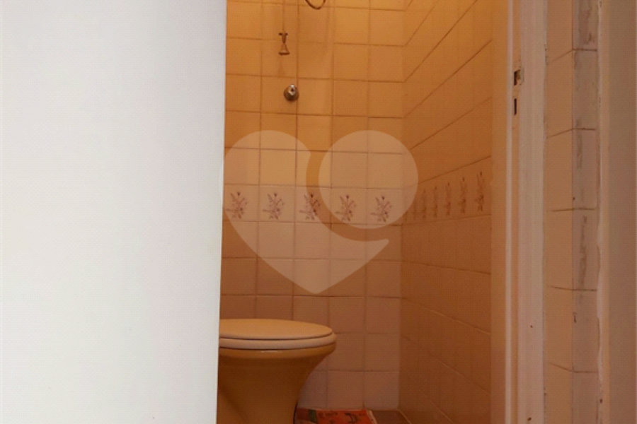 Sobrado à venda com 3 quartos, sendo 1 suíte, em Vila Irmãos Arnoni, São Paulo, SP