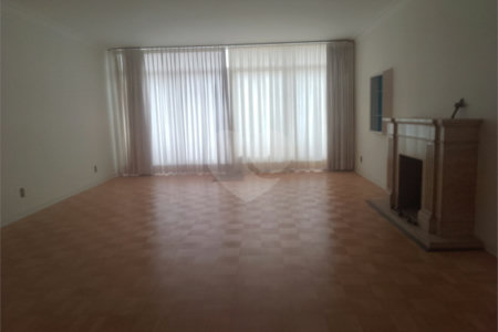 Apartamento à venda com 4 quartos, sendo 1 suíte, em República, São Paulo, SP