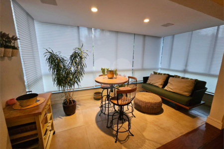 Apartamento à venda com 3 suítes em Indianópolis, São Paulo, SP