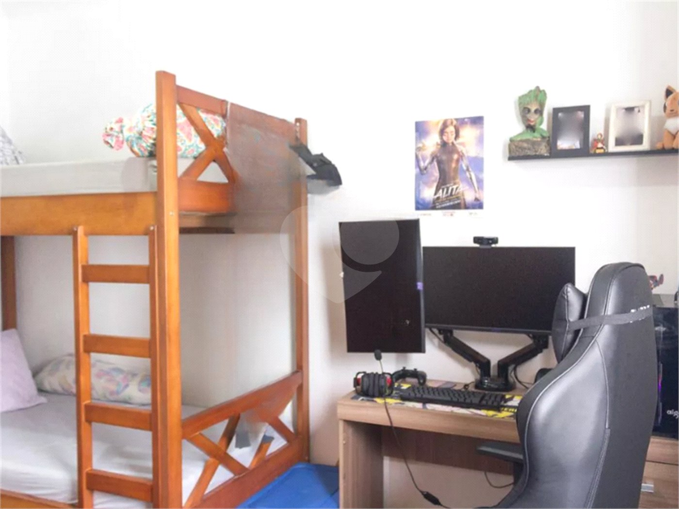 Sobrado à venda com 4 quartos, sendo 1 suíte, em Vila Jaguara, São Paulo, SP