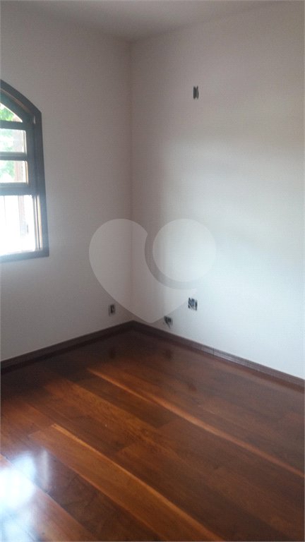 Sobrado à venda com 3 quartos, sendo 1 suíte, em Horto, São Paulo, SP