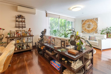 Casa à venda com 5 quartos, sendo 4 suítes, em Alto da Lapa, São Paulo, SP