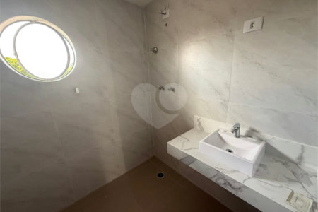 Sobrado à venda com 3 quartos em Horto Florestal, São Paulo, SP