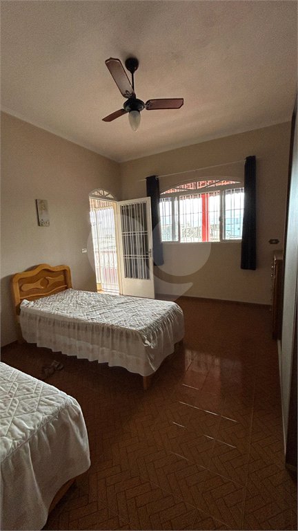 Sobrado à venda com 3 quartos, sendo 2 suítes,  em Vila Lúcia, Poá, SP