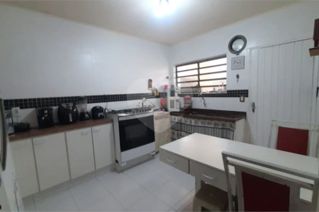 Casa de Vila à venda com 3 quartos, sendo 1 suíte, em City Campo Grande, São Paulo, SP