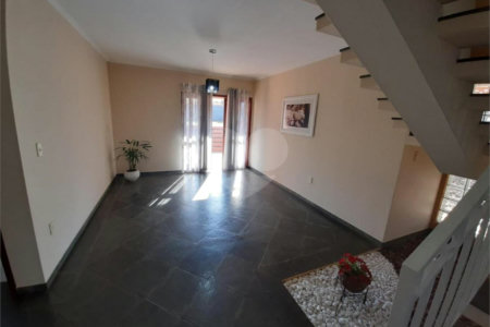 Casa à venda com 3 suítes no condomínio Villaggio Capriccio, Louveira - SP