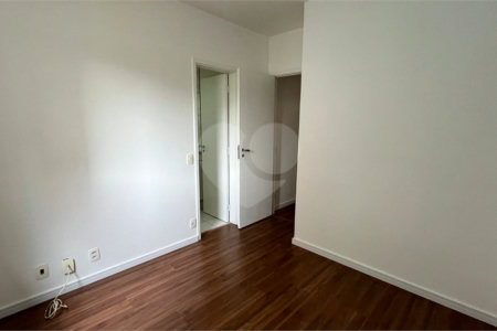 Apartamento à venda com 4 quartos, sendo 2 suítes,  em Vila Nova Socorro, Mogi das Cruzes, SP
