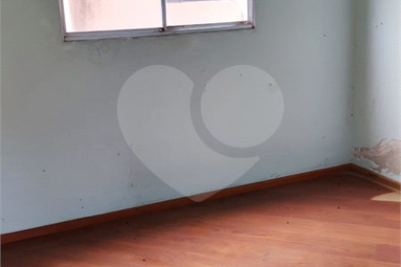 Sobrado à venda com 5 quartos, sendo 3 suítes, em Vila Campestre, São Paulo, SP