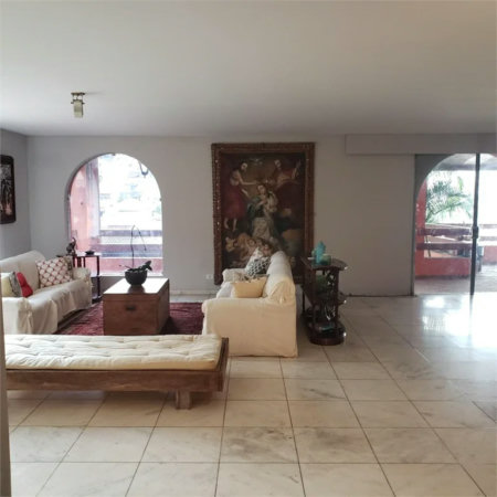 Casa à venda com 6 quartos, sendo 4 suítes, em Vila Sônia, São Paulo, SP