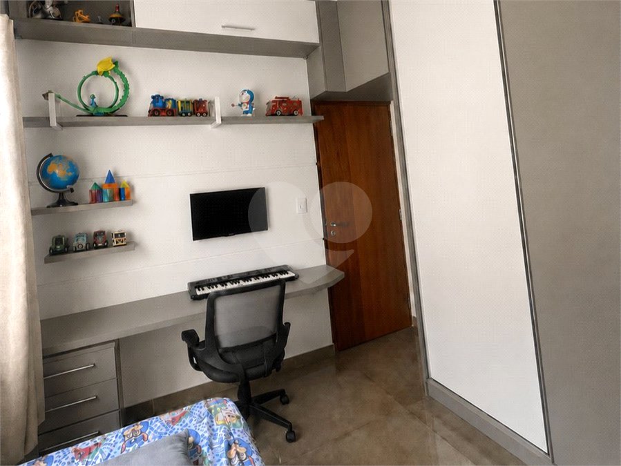 Casa à venda com 3 quartos, sendo 1 suíte, no condomínio Horto Florestal II, Sorocaba - SP