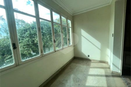 Apartamento à venda com 4 quartos, sendo 1 suíte,  em Flamengo, Rio de Janeiro, RJ