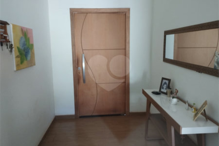 Casa à venda com 6 quartos, sendo 4 suítes, no condomínio Chácara Hipica, Ribeirão Preto - SP
