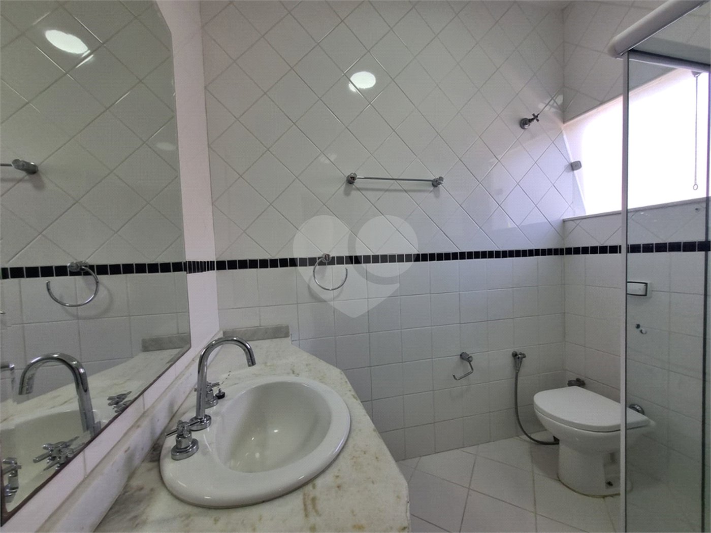 Casa à venda com 3 suítes no condomínio Village Saint Clairte, Sorocaba - SP