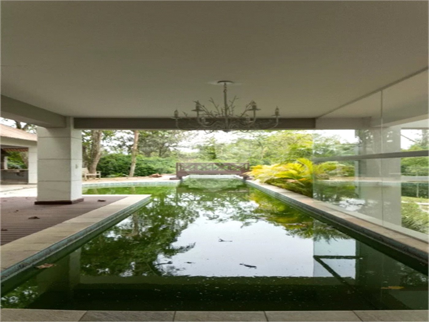 Casa à venda ou para alugar com 4 suítes no condomínio Chácara Flora, São Paulo - SP