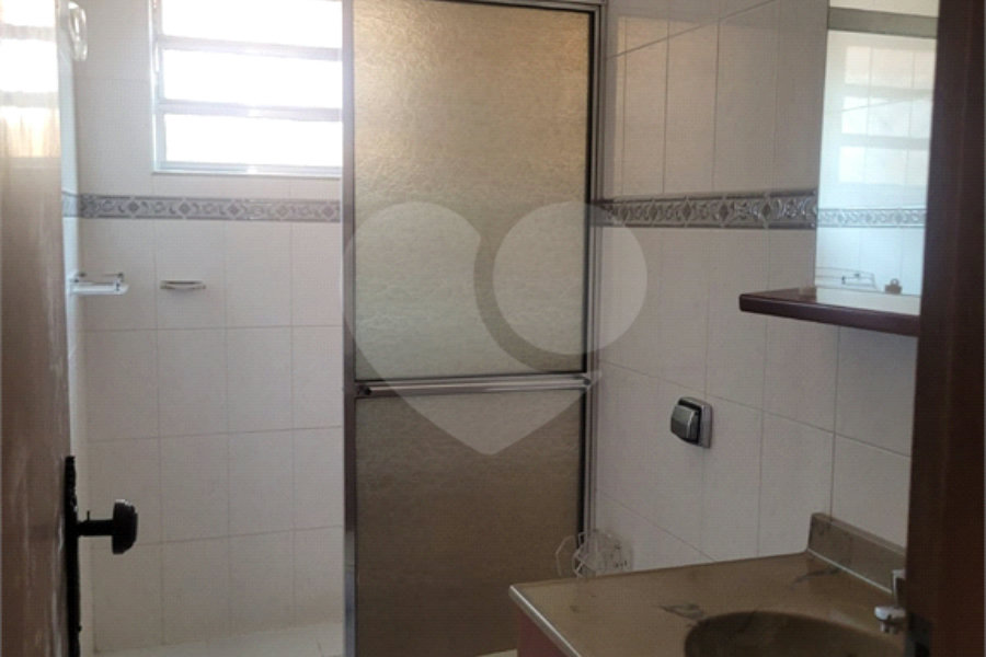 Sobrado à venda com 3 quartos, sendo 1 suíte,  em Vila Ester (zona Norte), São Paulo, SP