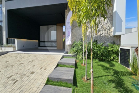 Casa à venda com 3 suítes no condomínio Residencial Dona Maria Candida, Indaiatuba - SP