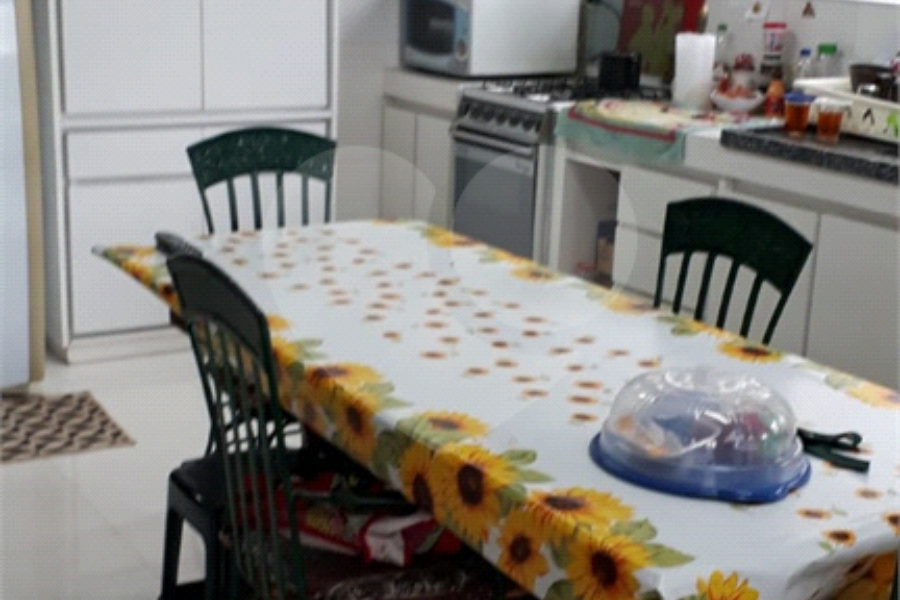 Casa à venda com 3 suítes no condomínio Gleba II, Mairiporã - SP