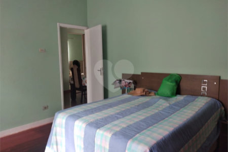 Casa à venda com 4 quartos, sendo 1 suíte, no Centro, Mairinque, SP