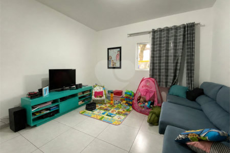 Casa à venda com 3 quartos, sendo 1 suíte, em Vila Barcelona, Sorocaba, SP