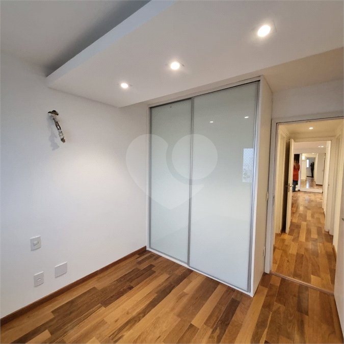 Apartamento à venda com 3 suítes em Santana, São Paulo, SP