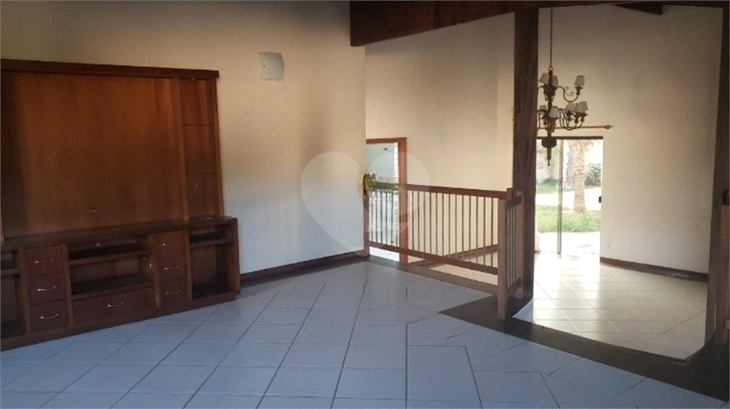 Casa com 4 Quartos para alugar - Residencial Samambaia
