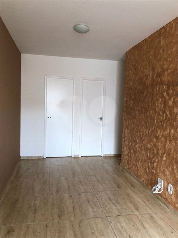 Casa térrea para venda no condomínio fechado Moradas III