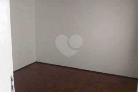 Casa térrea a venda no centro de São Carlos com 3 quartos
