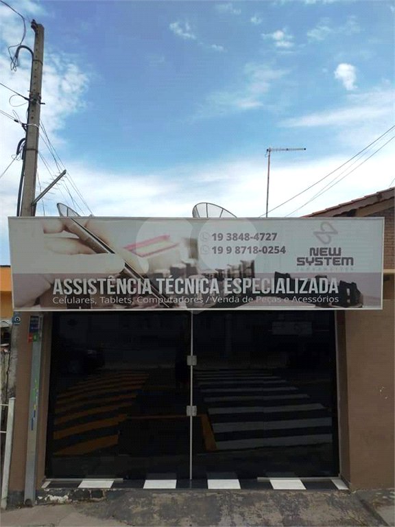 Casa versátil à venda: Casa com 2 Quartos, 3 Unidades Residenciais e Sala Comercial - Louveira