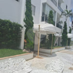 Prédio com portaria 24 horas, e lazer. Apartamento com 3 dormitórios, uma suíte, 2 vagas de garagem