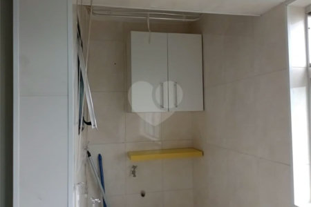 Apartamento à venda no Jabaquara com 2 quartos e 1 vaga