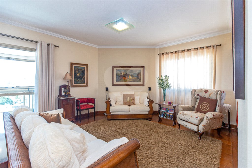 Apartamento à venda na Vila Mariana com 4 dormitórios