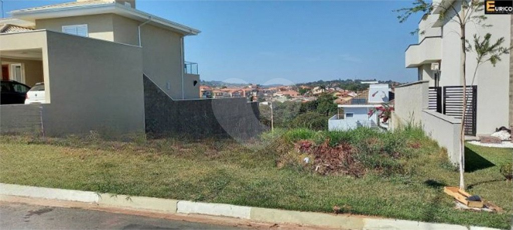 Terreno à venda no condomínio Bosque dos Cambarás, Valinhos - SP