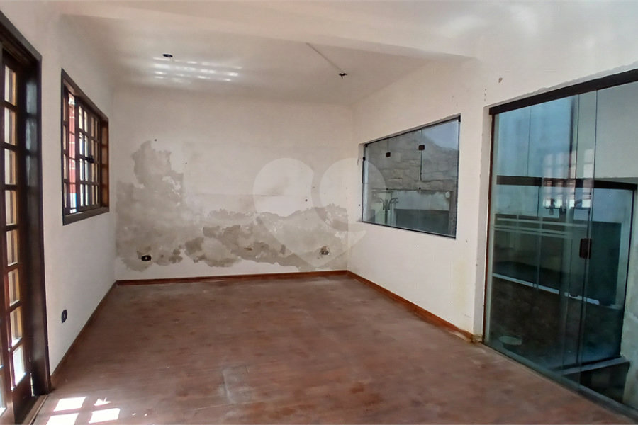 Sobrado à venda com 4 quartos, sendo 1 suíte, em Santana, São Paulo, SP