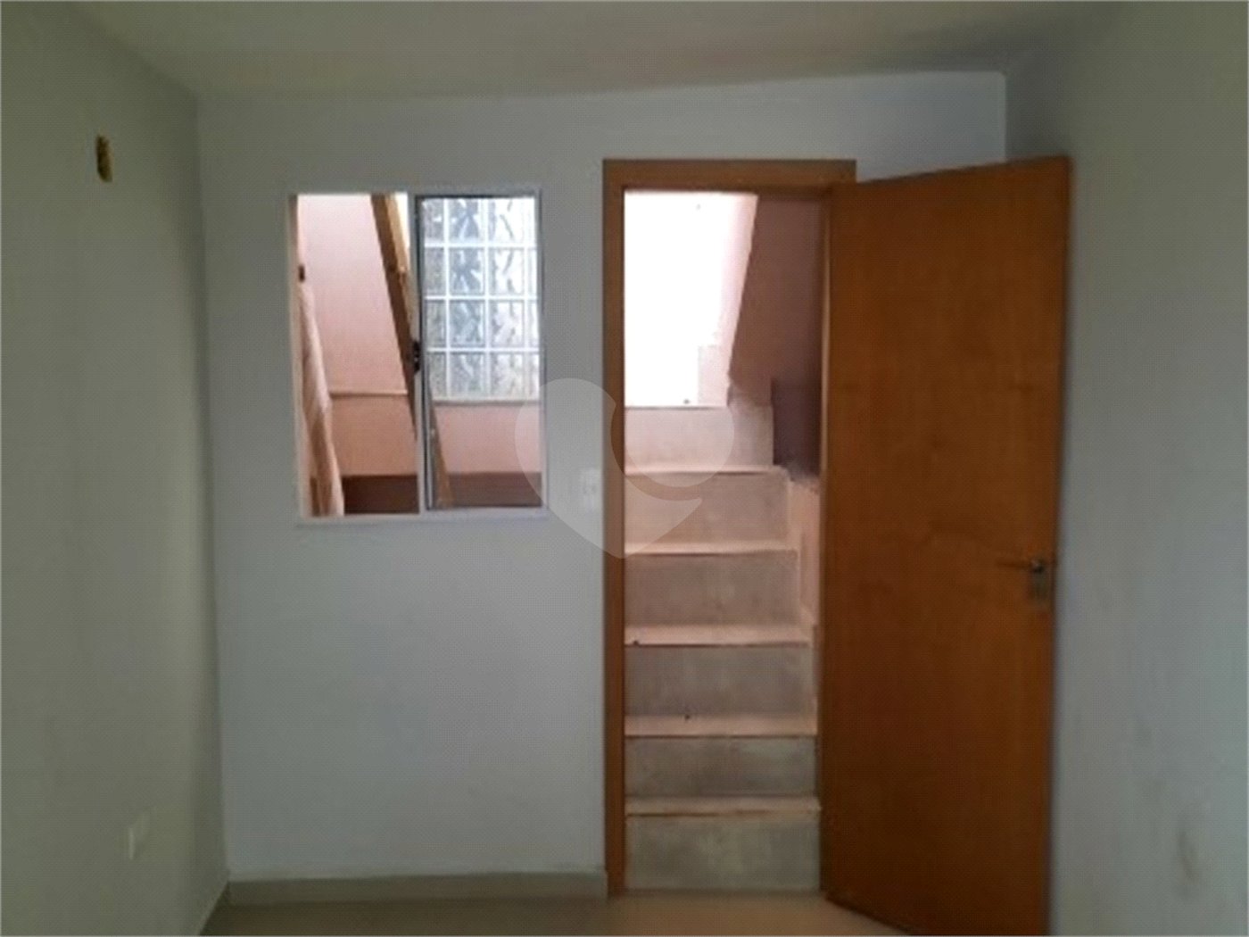 Sobrado à venda com 3 quartos, sendo 1 suíte, em Parque Edu Chaves, São Paulo, SP