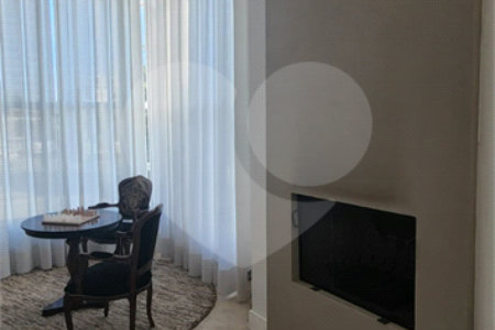 Casa à venda com 5 quartos, sendo 3 suítes, no condomínio Residencial Saint German, Araçoiaba da Serra - SP