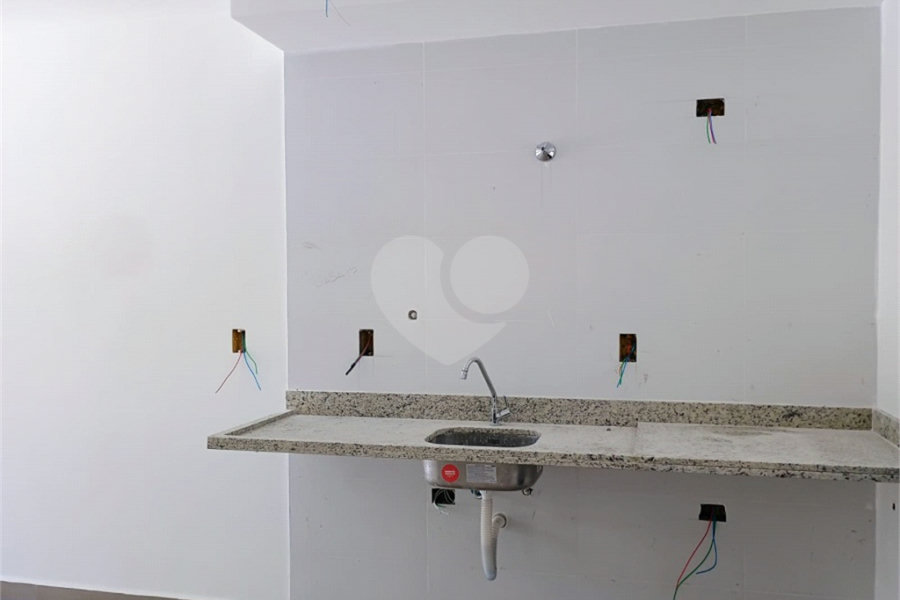 Casa à venda com 2 quartos no condomínio Vila Davos 2, São Paulo - SP