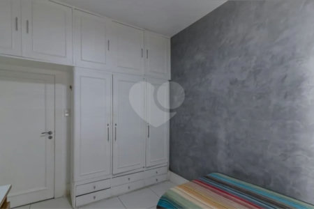 Apartamento à venda com 4 quartos, sendo 1 suíte,  em Copacabana, Rio de Janeiro, RJ