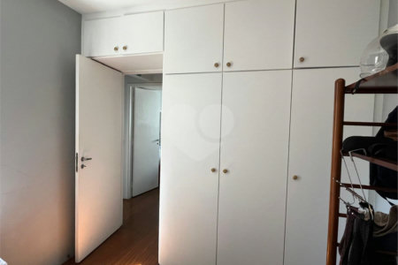 Apartamento à venda com 3 quartos, sendo 1 suíte, em Jardim Paulista, São Paulo, SP