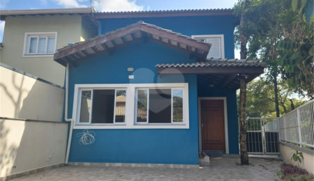 Casa à venda com 3 quartos, sendo 1 suíte,  em Barreiro, Mairiporã, SP