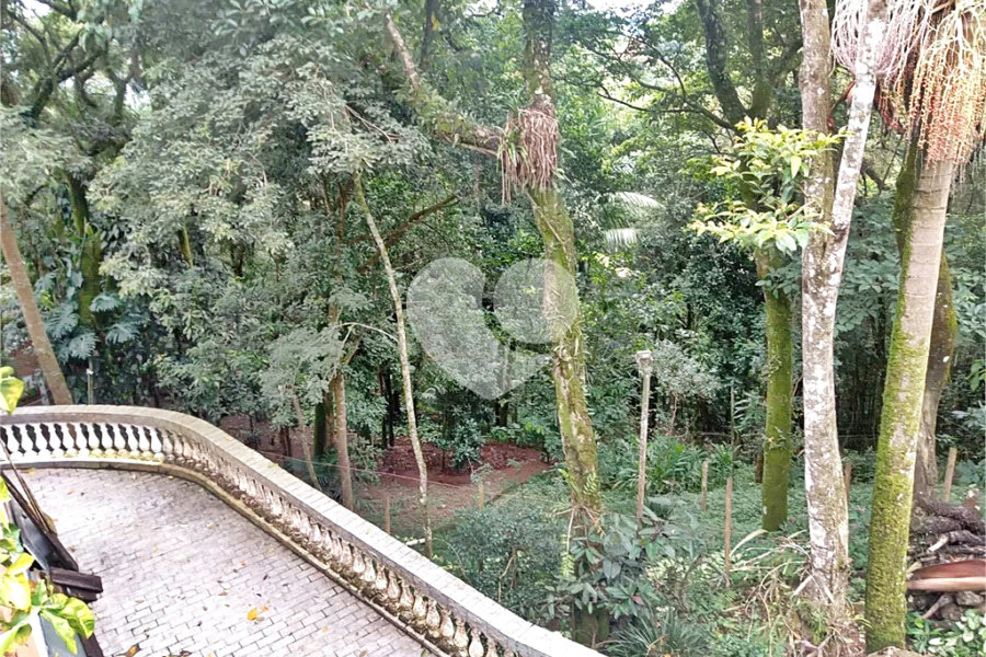 Casa à venda com 5 quartos, sendo 4 suítes, em Roseira, Mairiporã, SP
