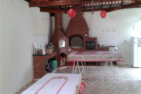 Casa à venda com 4 quartos, sendo 2 suítes, em Loteamento Jardim Parque das Palmeiras, Serra Negra, SP