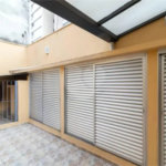 Casa com 3 dormitórios sendo 3 suítes com 03 vagas de garagem.