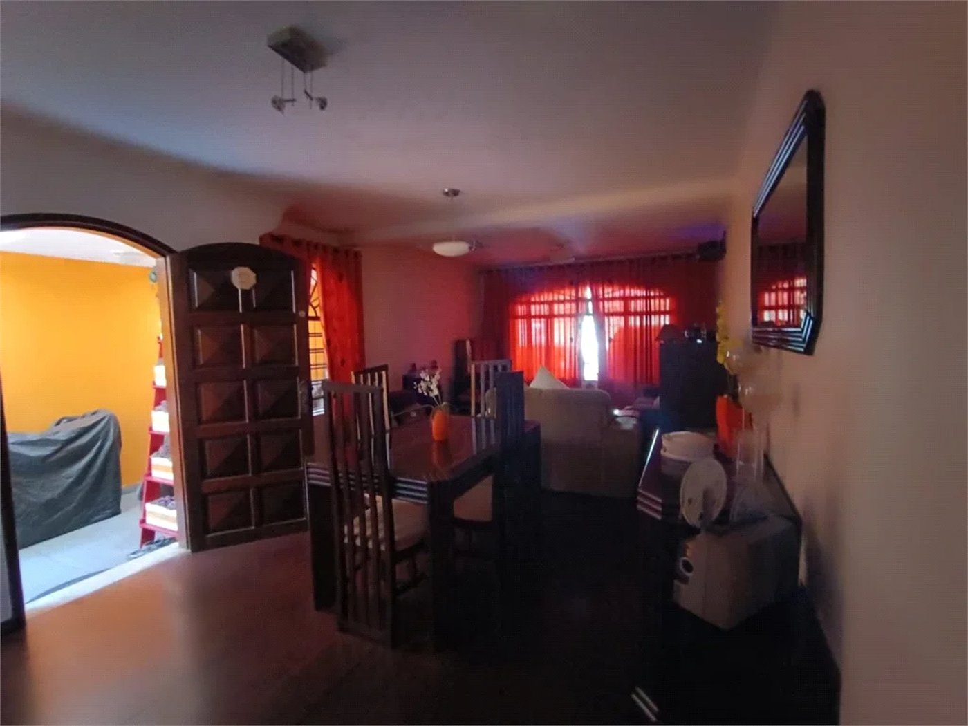 Sobrado à venda com 3 quartos, sendo 1 suíte, em Jaguaré, São Paulo, SP