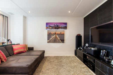 Apartamento à venda com 4 suítes em Jardim Marajoara, São Paulo, SP