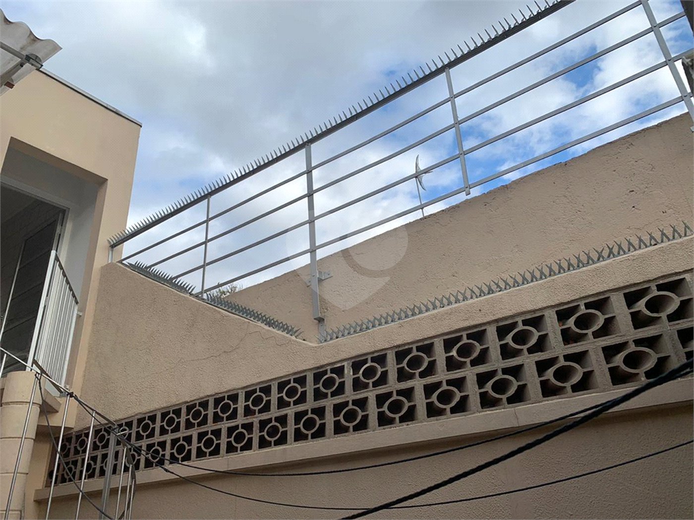 Casa Térrea à venda com 3 quartos, sendo 1 suíte, em Vila Galvão, Guarulhos, SP