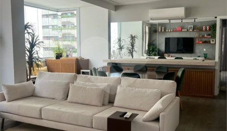 Apartamento à venda com 2 quartos, sendo 1 suíte,  em Jardim Paulista, São Paulo, SP